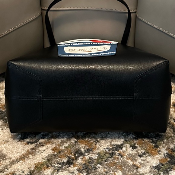 NEW KATE SPADE LARGE BLACK NOVELTY COLLECTIBLE HAPPY TO SERVE YOU LEATHER TOTE - Picture 9 of 11